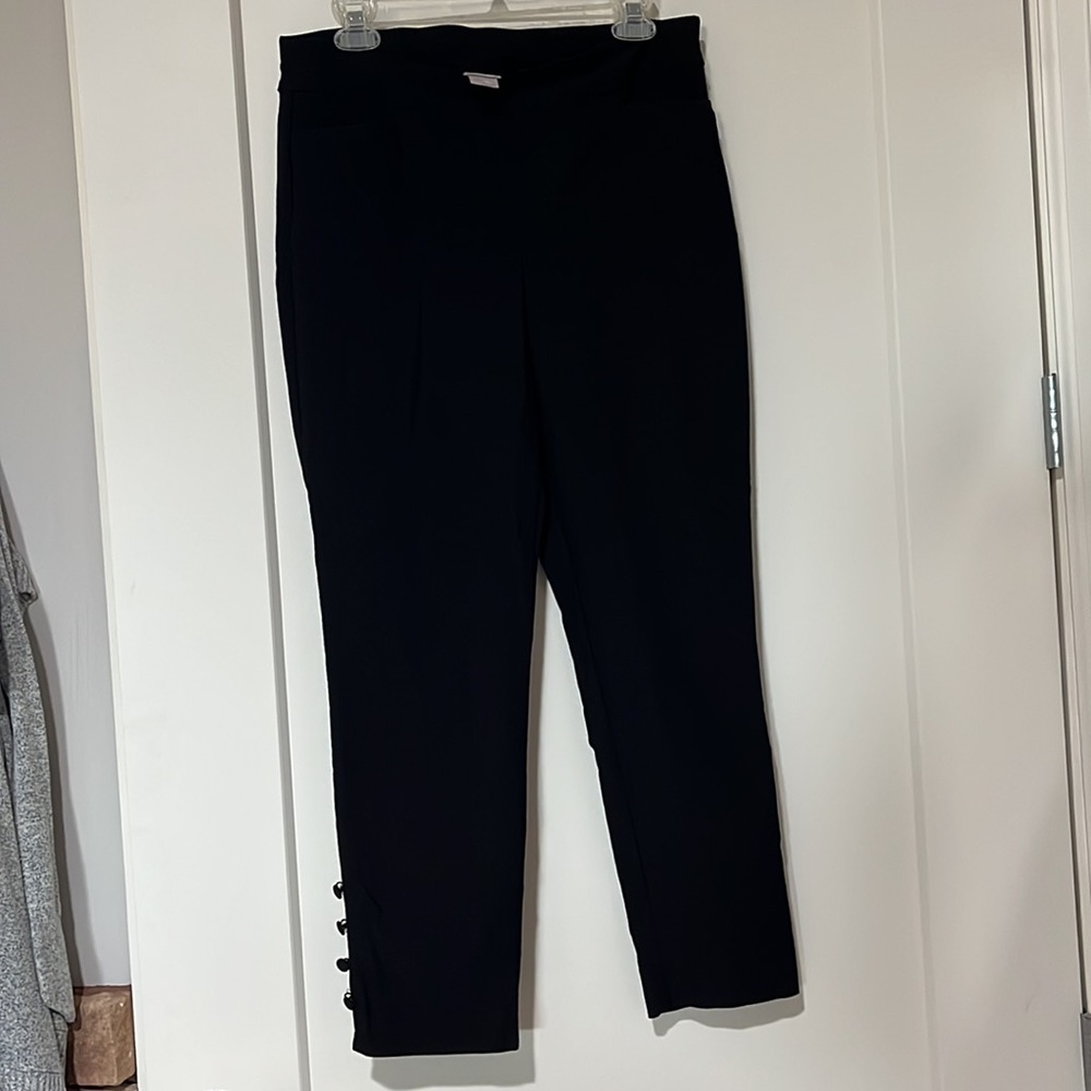 Chico's Black So Slimming Bridgitte Slim Leg Crop Pant Size 1.5R US size 10R